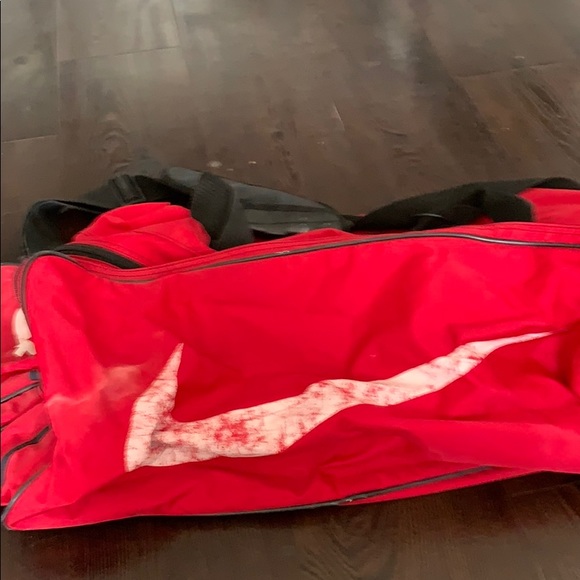 Nike Handbags - Nike Travel Bag Nike Handbags - Nike Travel Bag